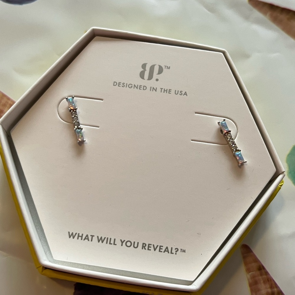 RBP5777 Staggered Beauty